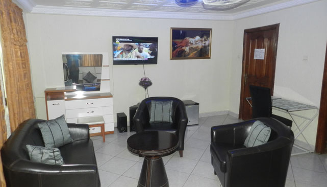 Lakisha Hotel has no boredom